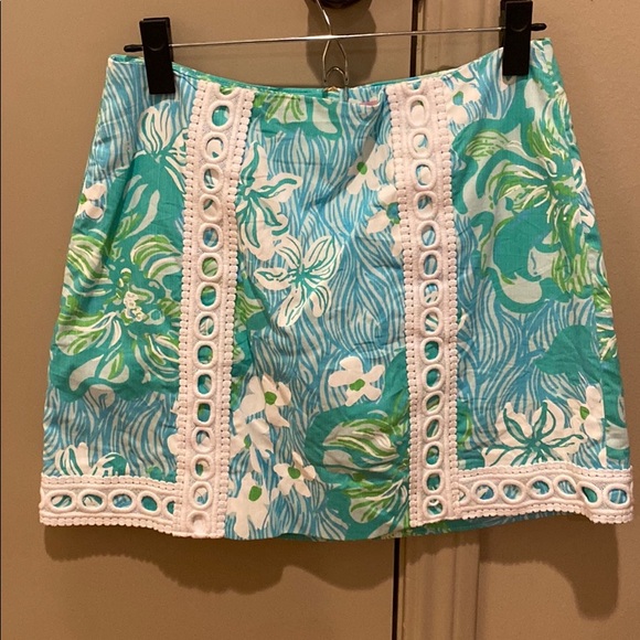 Lilly Pulitzer skort - Picture 1 of 3
